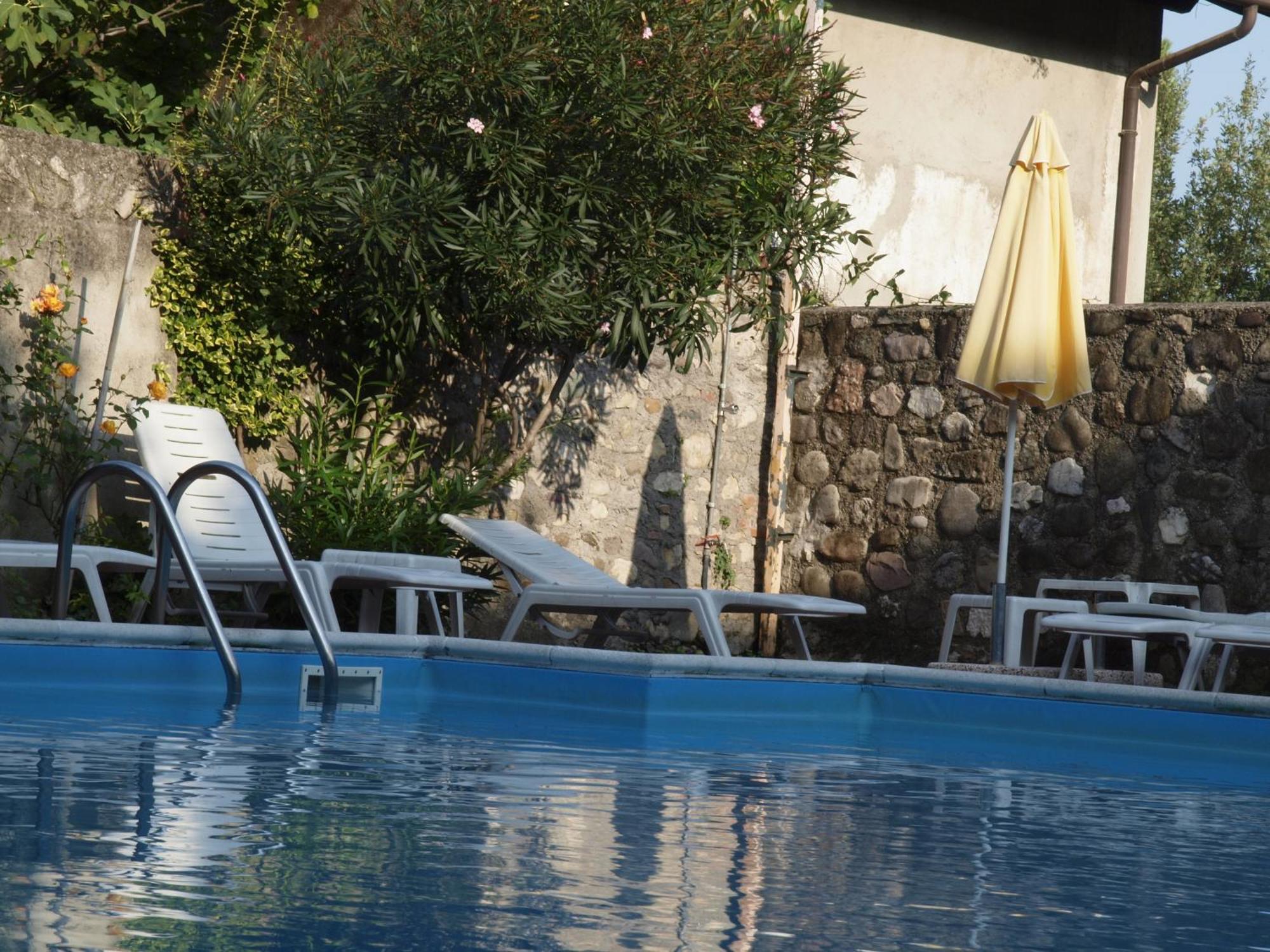 Hotel San Filis San Felice del Benaco Exterior photo
