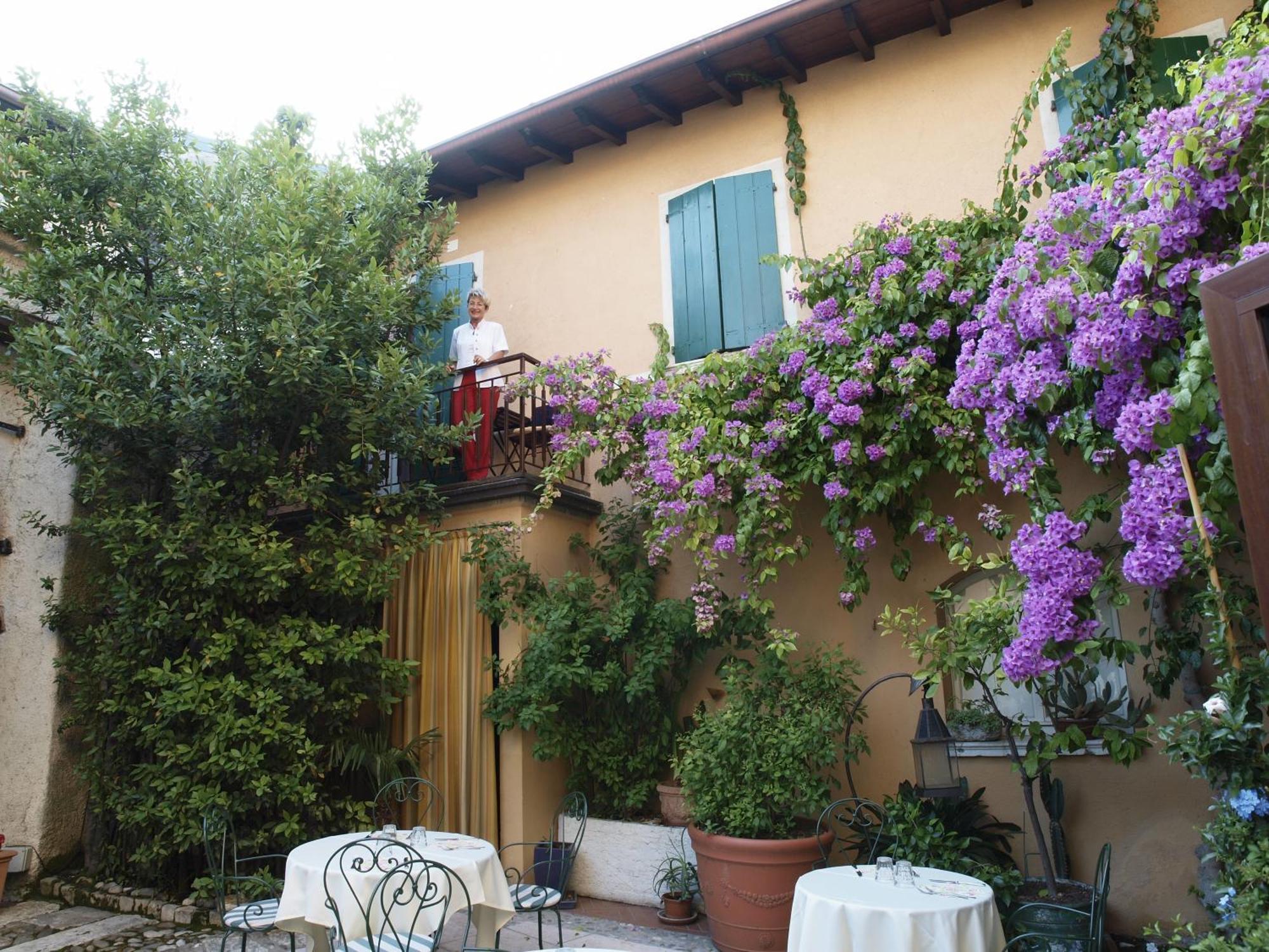 Hotel San Filis San Felice del Benaco Exterior photo