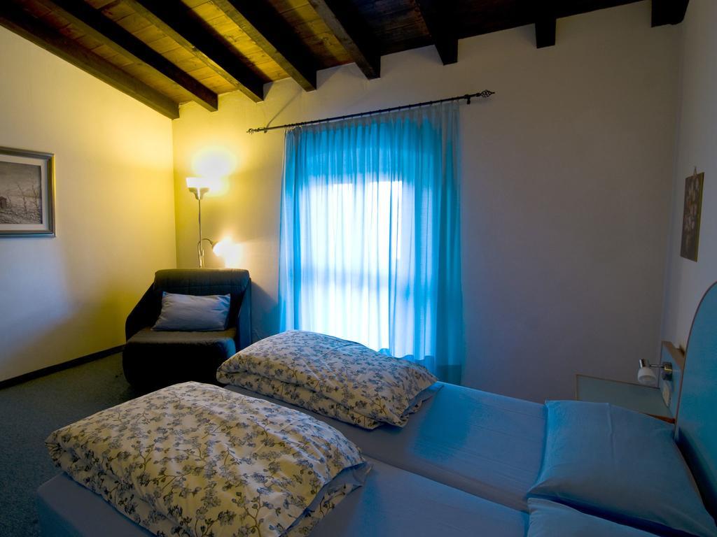 Hotel San Filis San Felice del Benaco Exterior photo